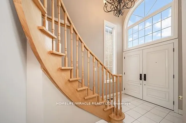 Additional image 22 of 26 National Cres