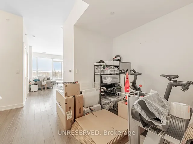 Additional image 4 of 6 Parkwood Ave Unit 811