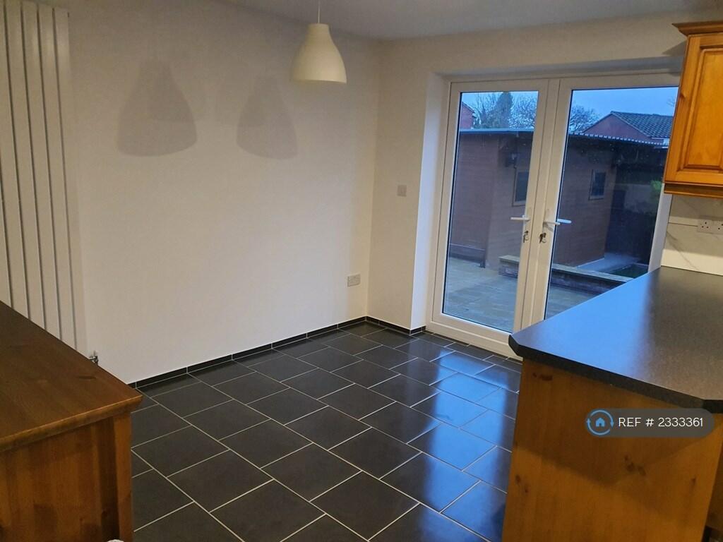 Additional image 17 of Saffron, Tamworth, B77