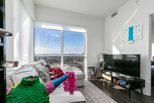 Additional image 5 of 10 Park Lawn Rd Unit 2504