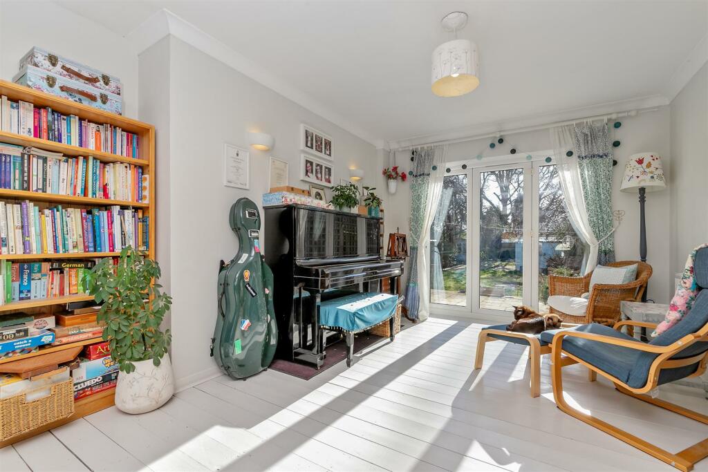 Additional image 19 of Springwood Walk, St Albans