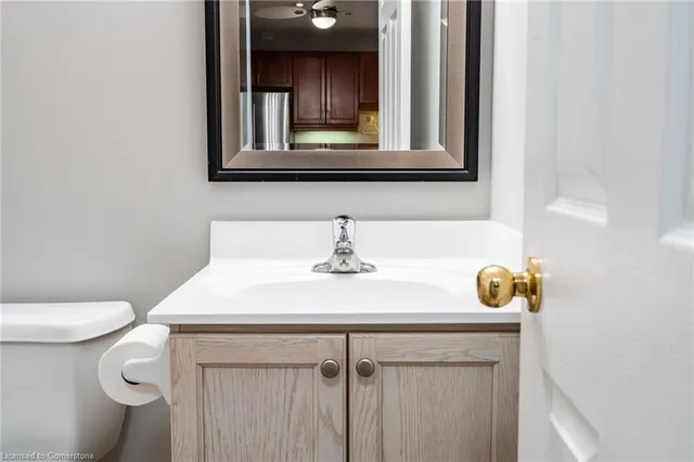 Additional image 27 of 4000 Creekside Dr Unit 207