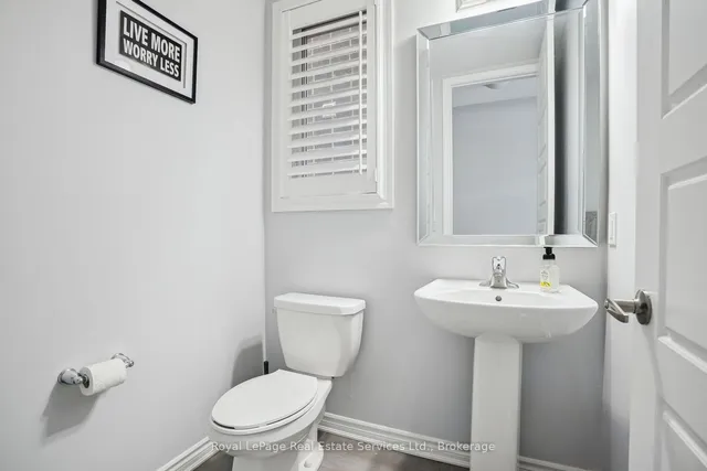 Additional image 24 of 688 Kennedy Circ