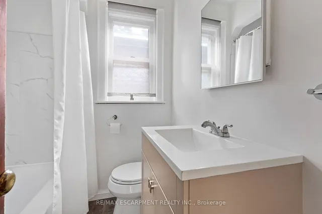 Additional image 17 of 4 Edgevale Rd