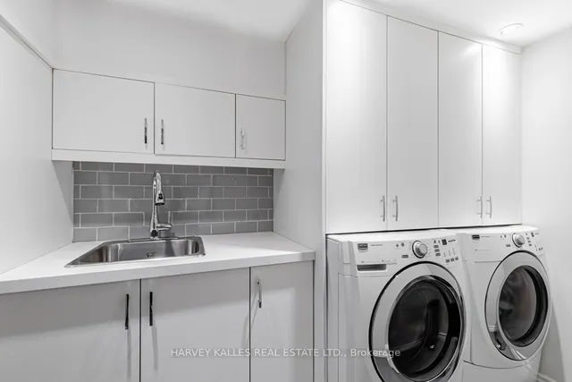 Additional image 37 of 144 Armour Blvd