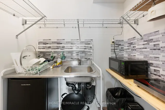 Additional image 11 of 35 Fresnel Rd