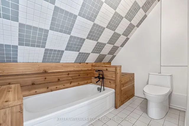 Additional image 29 of 187 Fern Ave