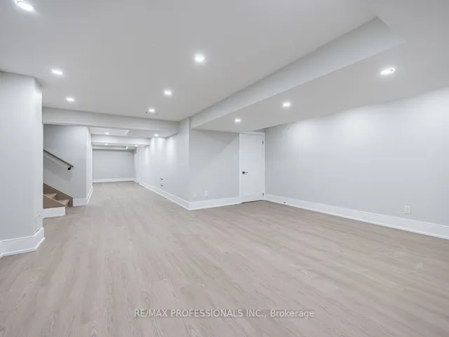 Additional image 32 of 7 Charleston Rd