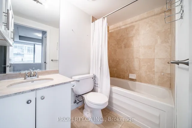 Additional image 13 of 438 King St Unit 1314