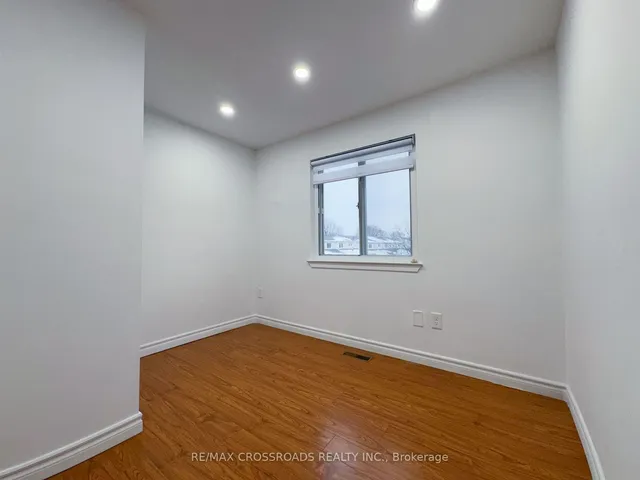 Additional image 19 of 50 Blackwell Ave Unit 8