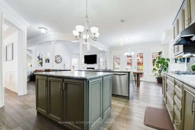 Additional image 14 of 6 Champion Crt