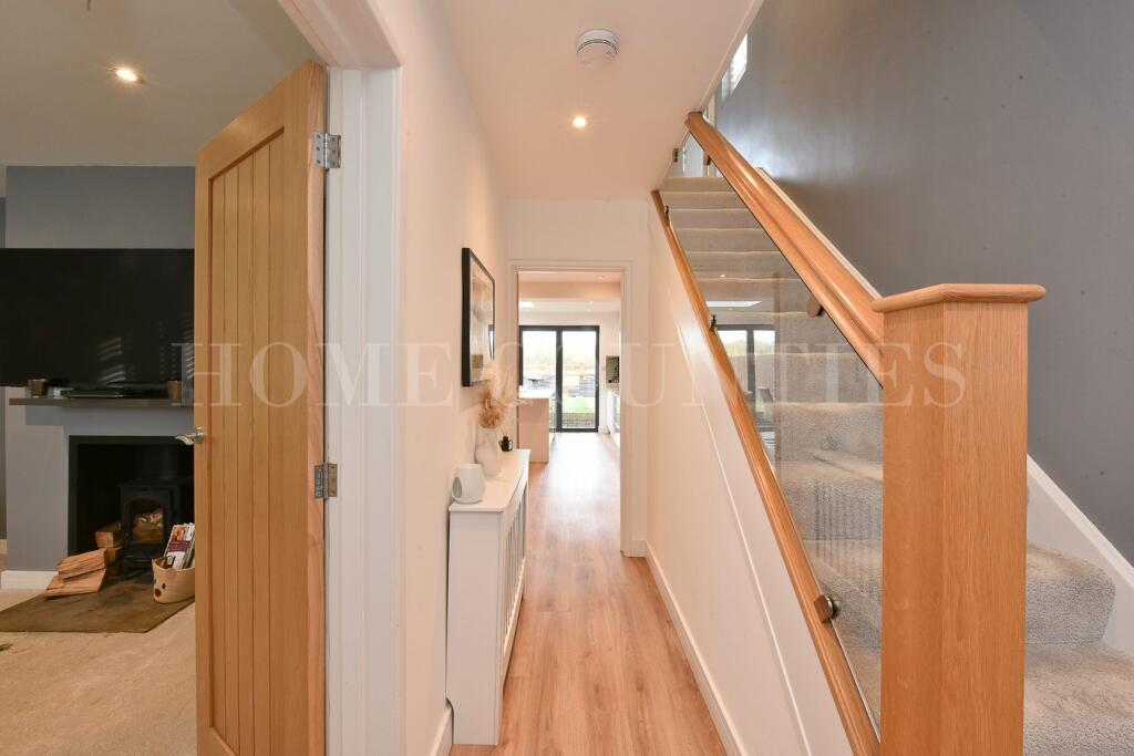 Additional image 13 of Fellowes Lane, Colney Heath, St Albans, AL4