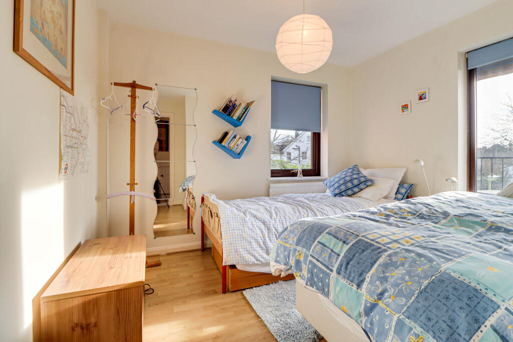 Additional image 9 of Bryant Court, Hollybush Lane, Harpenden, AL5 4BH