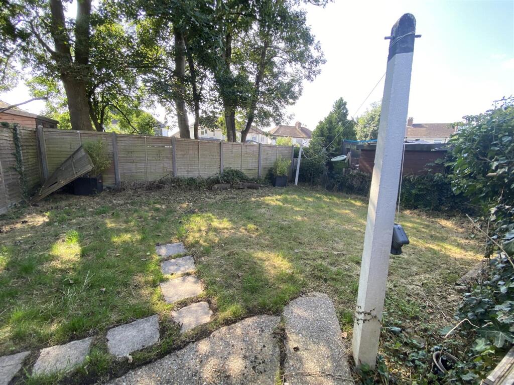 Additional image 10 of Poplars Close, Hatfield