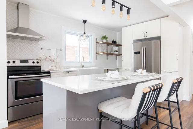 Additional image 10 of 374 East 16th St