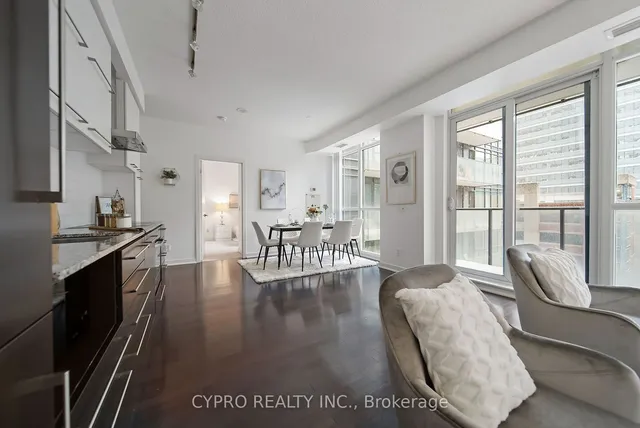 Additional image 6 of 770 BAY St Unit 601