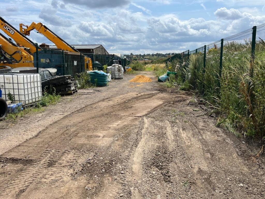 Additional image 18 of Unit 65, Coursers Farm, Coursers Road, Colney Heath, AL4 0PD