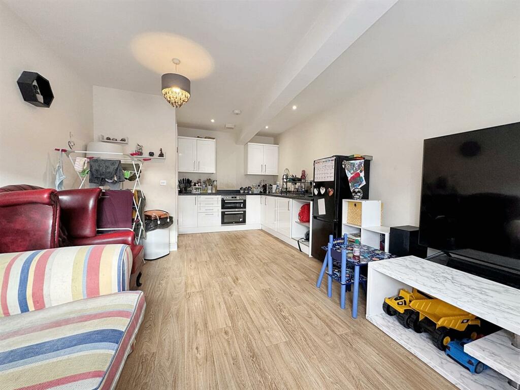 Additional image 5 of High Street, Midsomer Norton