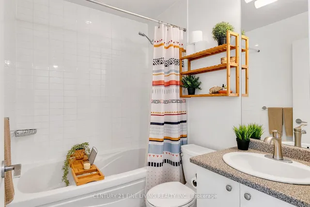 Additional image 20 of 34 Boston Ave Unit 2