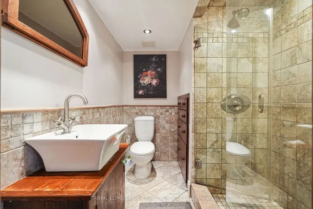 Additional image 19 of 1284 Elgin Cres
