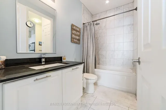 Additional image 19 of 2480 Prince Michael Dr Unit 102