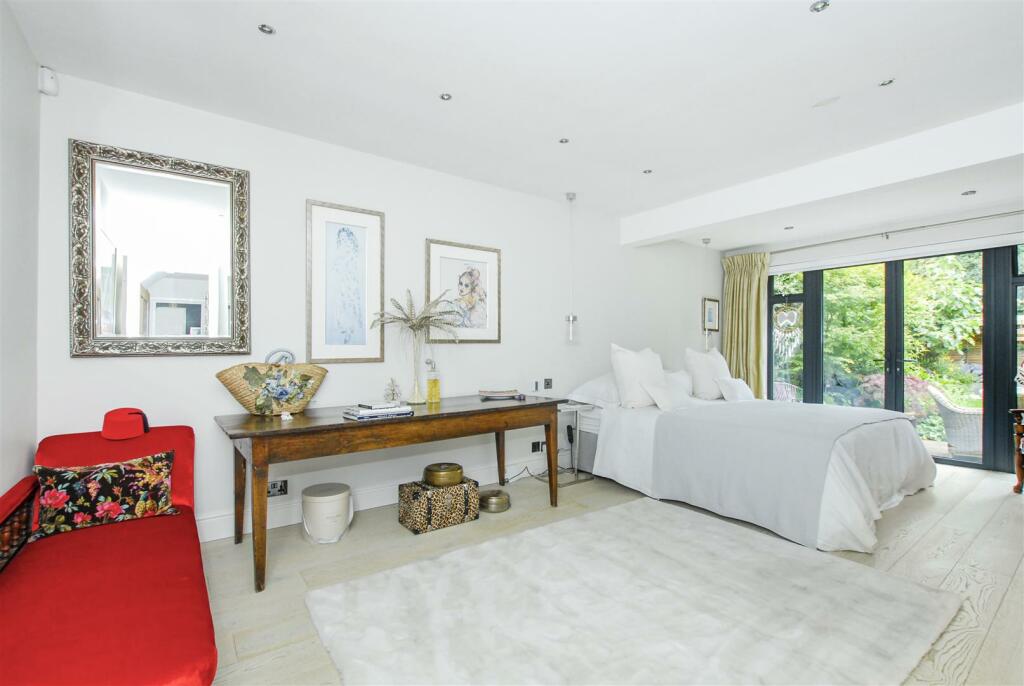 Additional image 11 of Mount Pleasant Lane, Bricket Wood, St. Albans