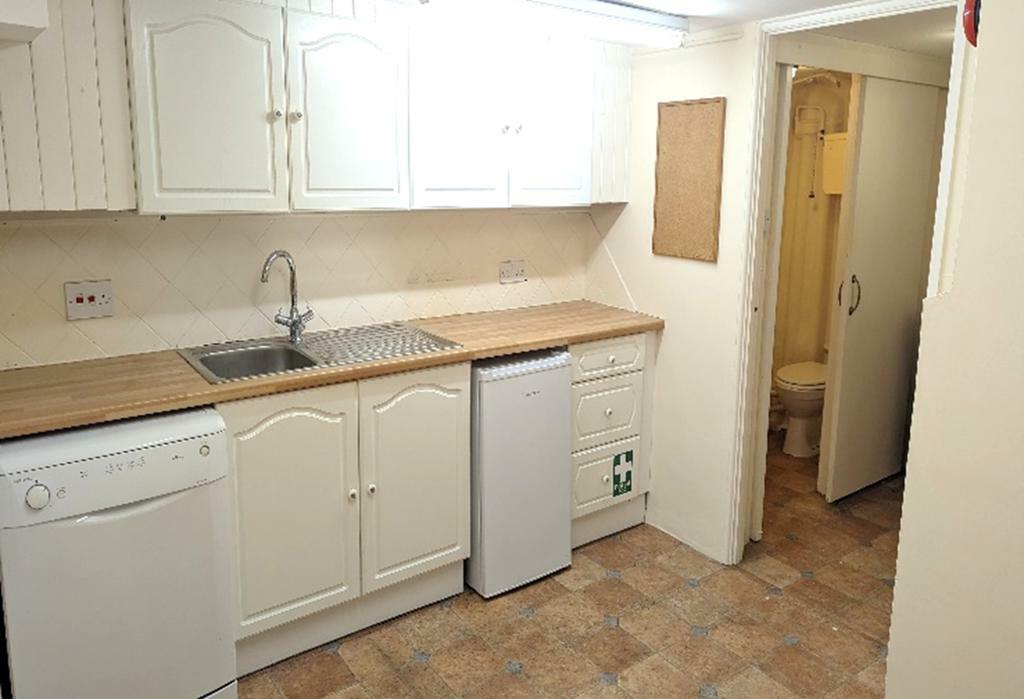 Additional image 7 of Thyer House, 31 Sadler Street, Wells, BA5 2RR