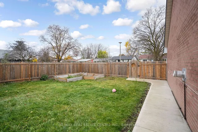 Additional image 38 of 86 Windermere Crt