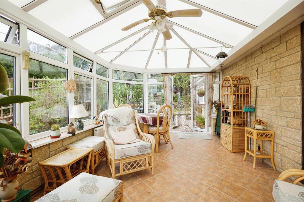 Additional image 20 of Grants Close, WINCANTON