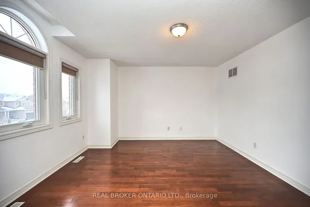 Additional image 22 of 350 Oaktree Circ