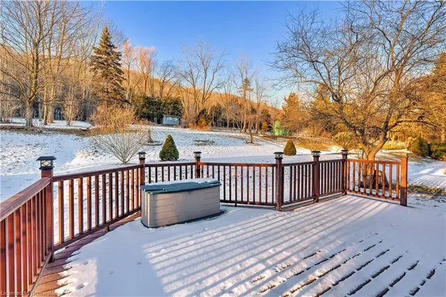 Additional image 35 of 77 Watson's Lane