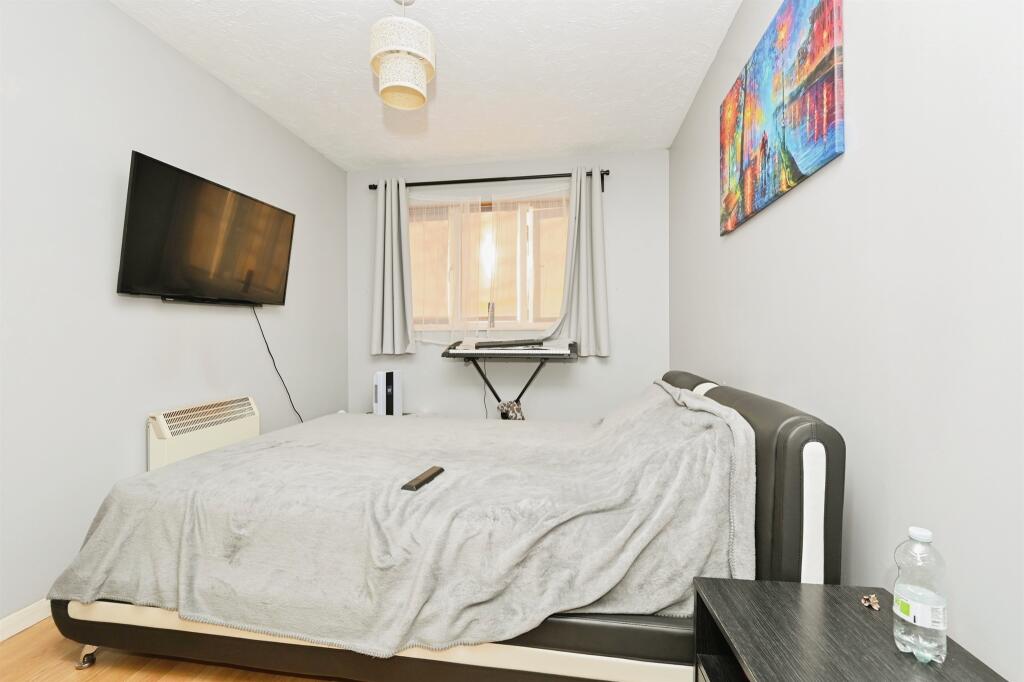 Additional image 8 of Tudor Close, Hatfield