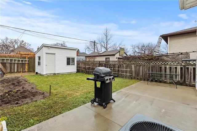 Additional image 24 of 150 Albany Ave