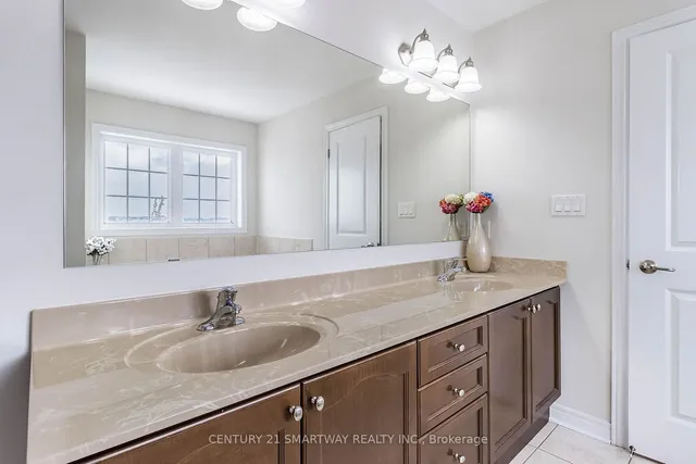 Additional image 25 of 28 Speedwell St