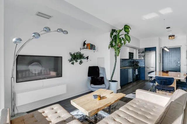 Additional image 8 of 25 Capreol Crt Unit 3010