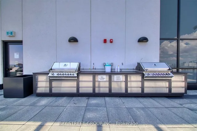 Additional image 13 of 609 Avenue Rd Unit 805