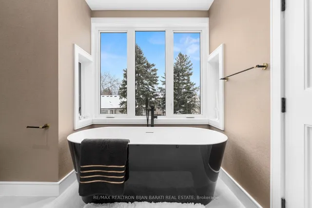 Additional image 22 of 153 B Parkview Ave