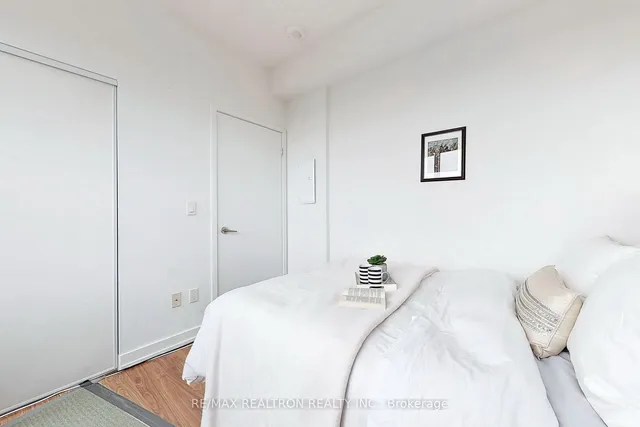 Additional image 20 of 115 Mcmahon Dr Unit 2711