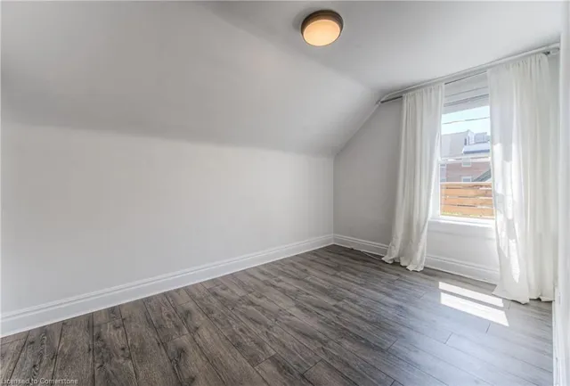 Additional image 23 of 2 Hilda Pl