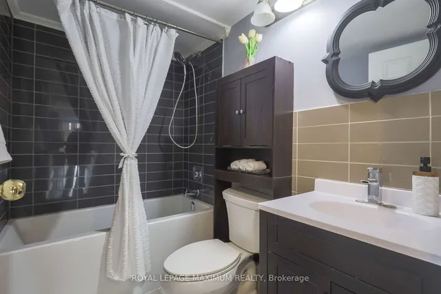 Additional image 18 of 135 Marlee Ave Unit 501