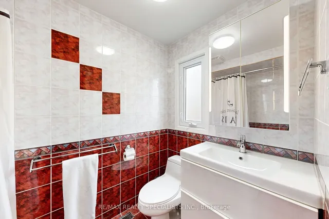 Additional image 26 of 39B Newington Cres