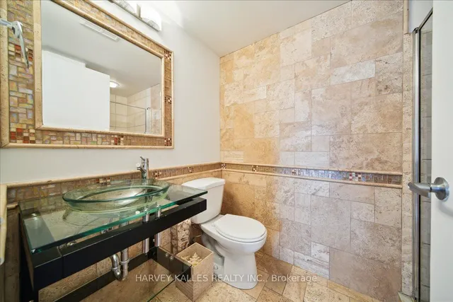 Additional image 21 of 550 Queens Quay Unit 809