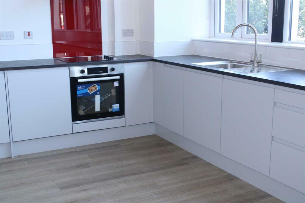 Additional image 4 of 150 High Street, West Bromwich