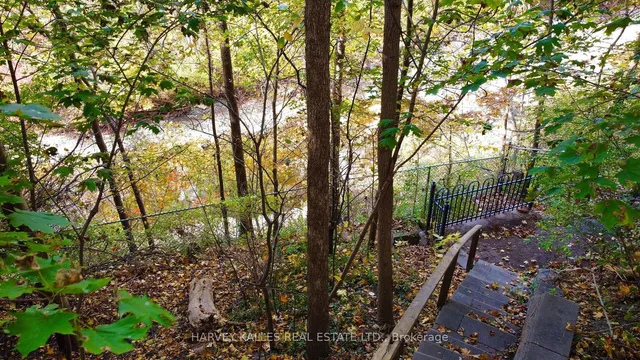 Additional image 29 of 24 Beaucourt Rd