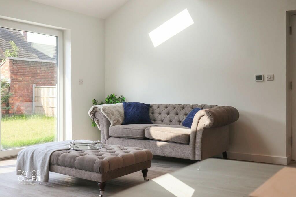 Additional image 6 of New Street, B78