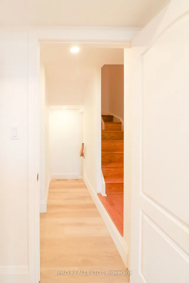 Additional image 17 of 3 Shank St Unit 304