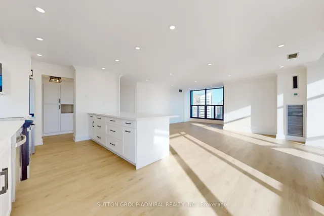 Additional image 9 of 33 Elmhurst Ave Unit 2401