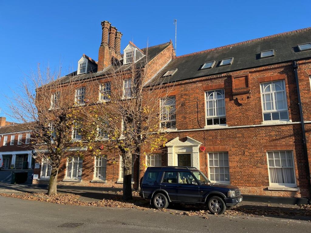 Additional image 4 of 15 The Broadway, Hatfield, AL9 5HZ