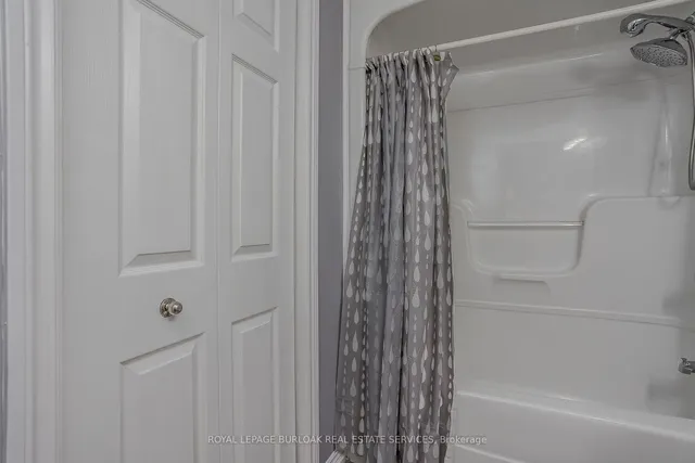 Additional image 30 of 4015 Kilmer Dr Unit 404