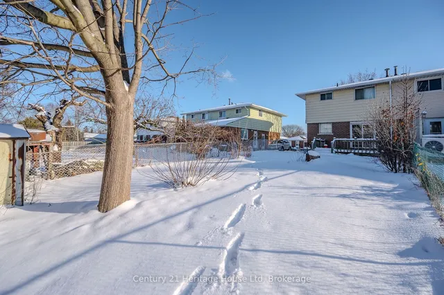 Additional image 36 of 41 Roberts Cres